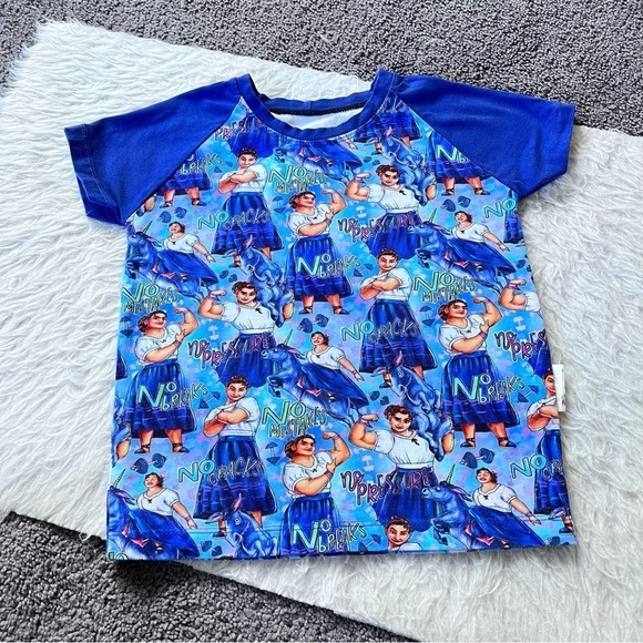 Handmade Disney Encanto Luisa graphic tee size 5 - Picture 1 of 5